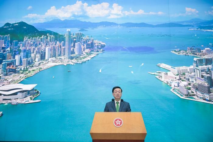 3f6791b6-07ac-4dc6-a88c-be3358fd3c47_700x1000_zsite_sl.jpeg
